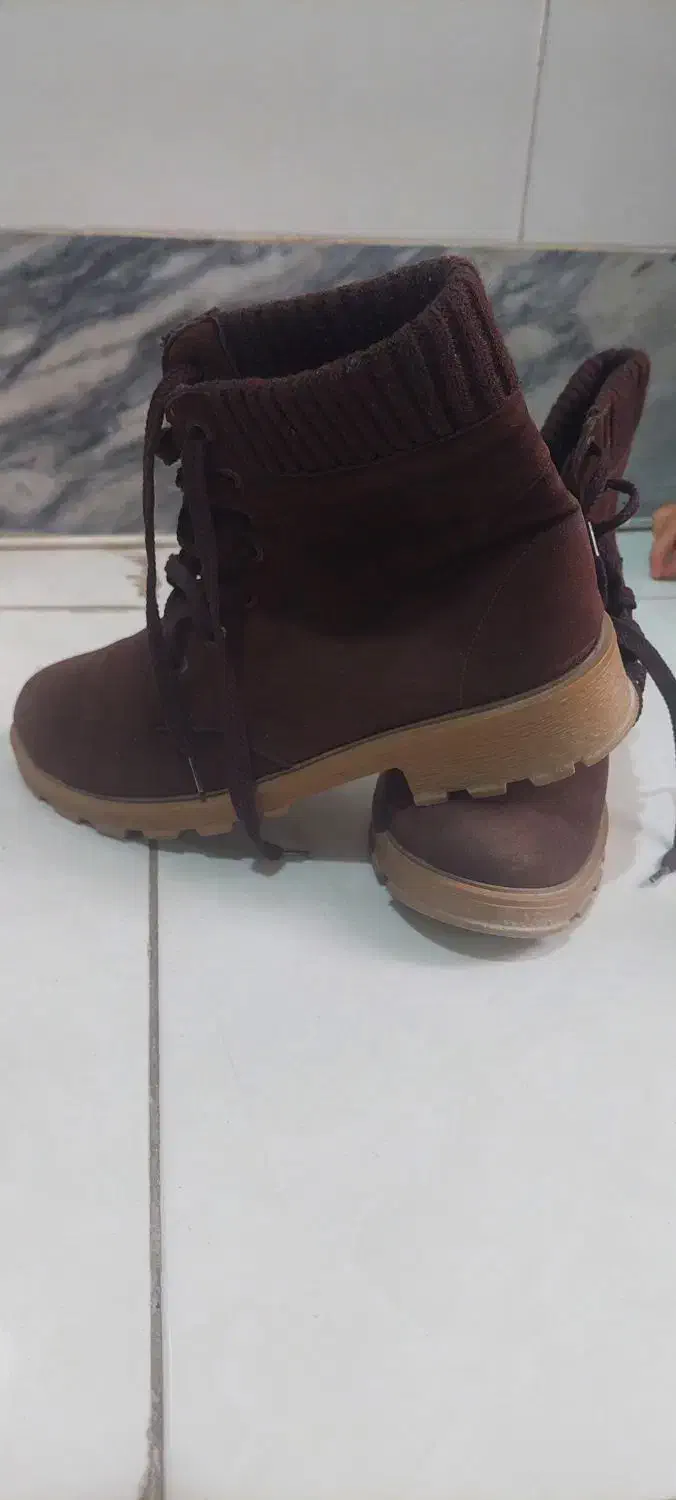 کفش بوت زنانه|کیف، کفش، کمربند|خمینی‌شهر, |دیوار