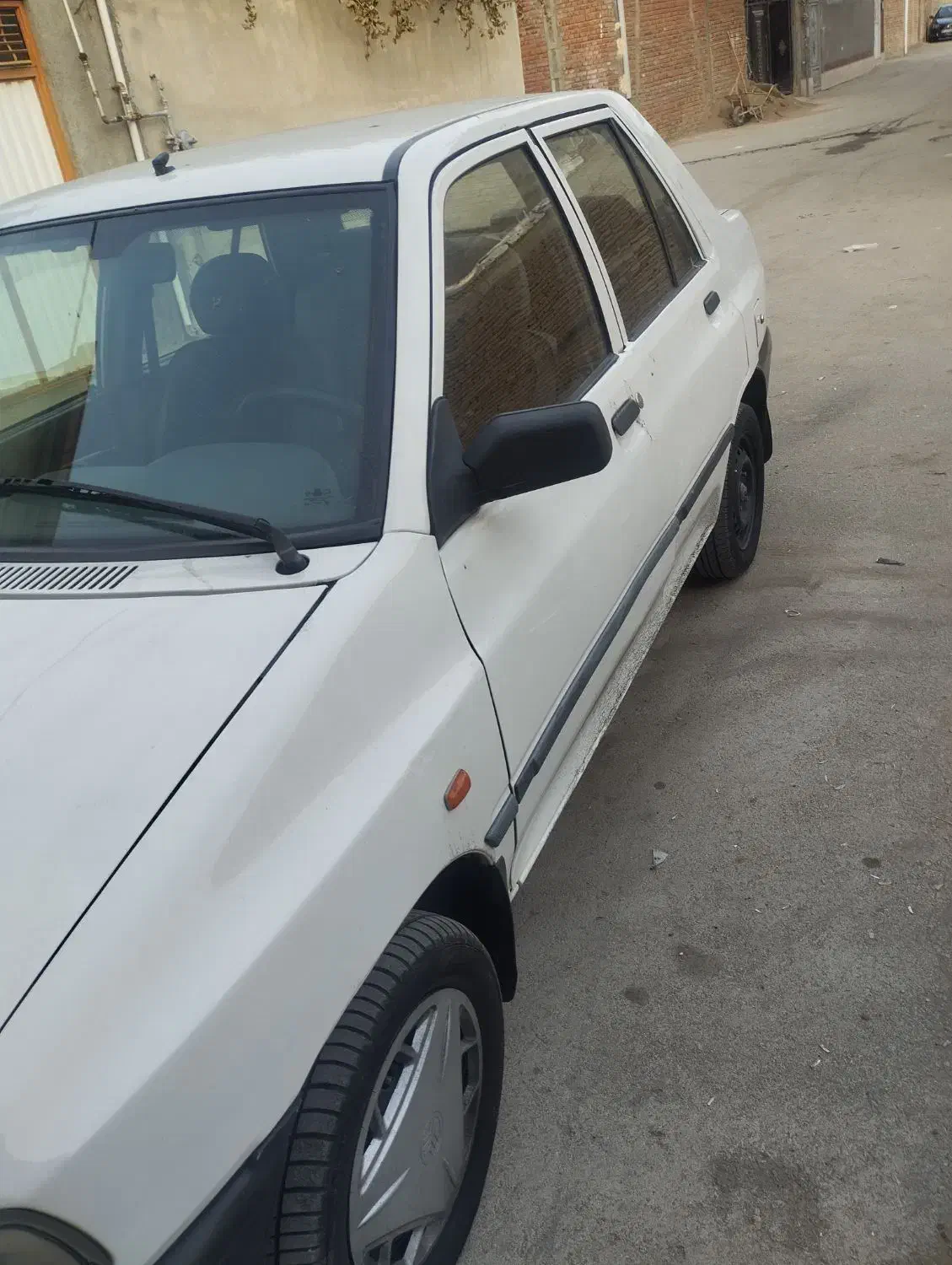 پراید سفید رنگ مدل 94|خودرو سواری و وانت|عجب شیر, |دیوار