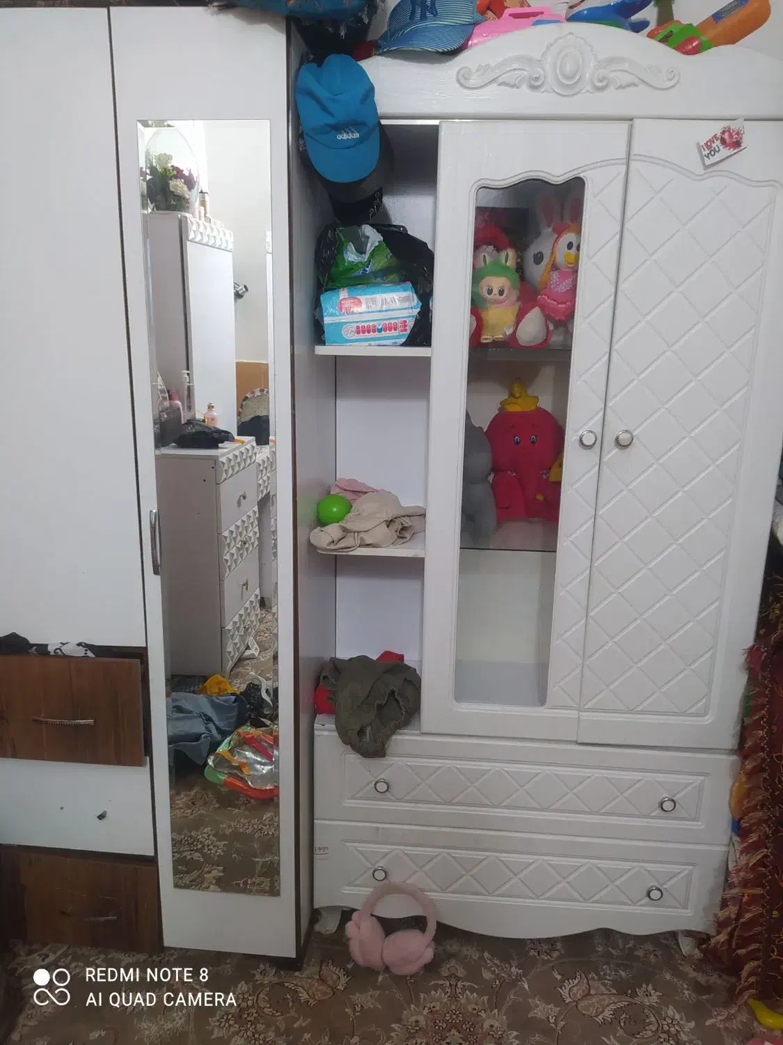 کمدبچه|جاکفشی، کمد، دراور|قم, باغ شریفی|دیوار