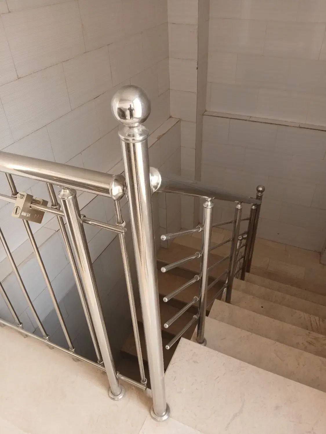 خدمات نظافت منزل و محل کار|خدمات نظافت|اصفهان, صائب|دیوار