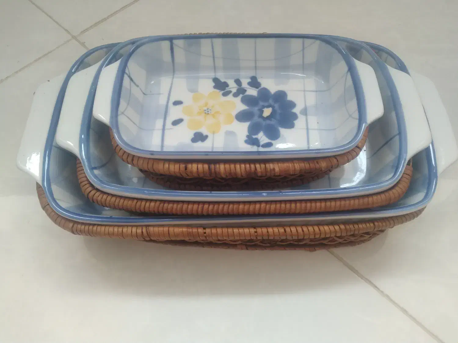 گل پنبه ای|ظروف سرو و پذیرایی|مهاجران, |دیوار