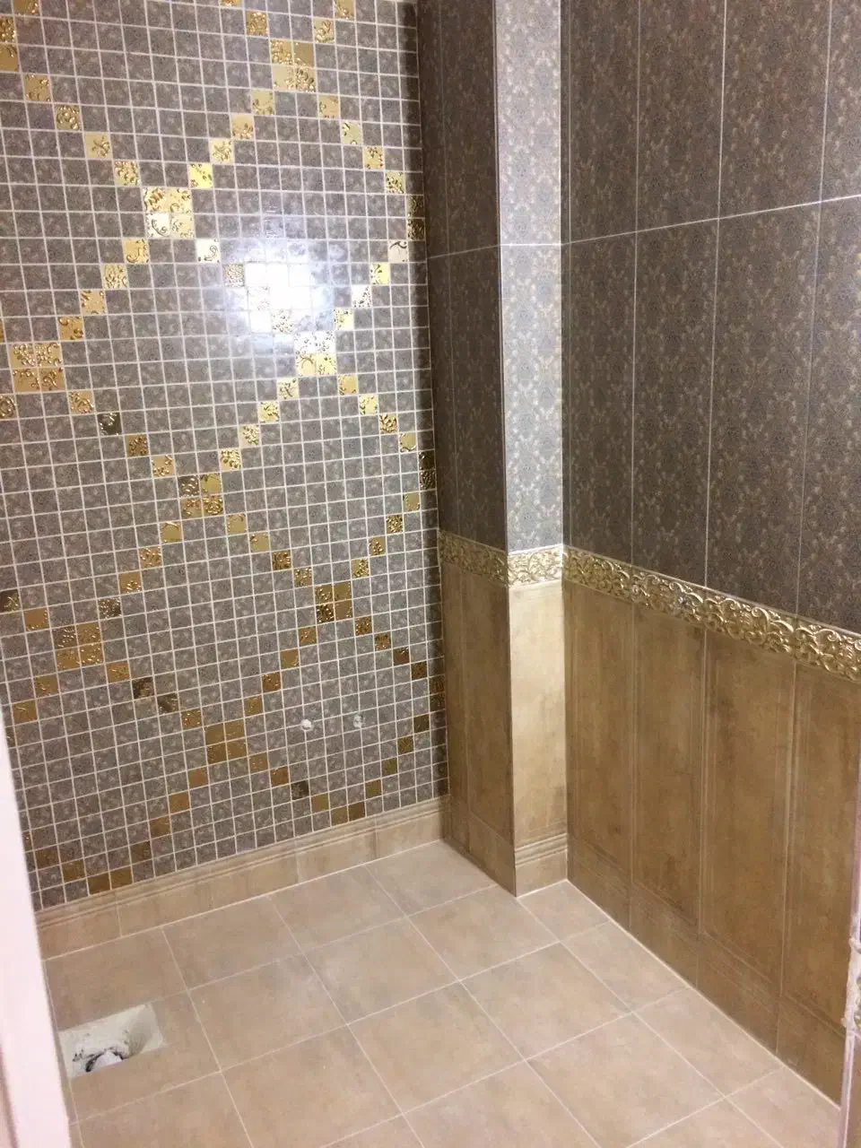 کاشی کاری،سرامیک کاری،کاشیکار،سرامیک کار|خدمات پیشه و مهارت|نورآباد, |دیوار