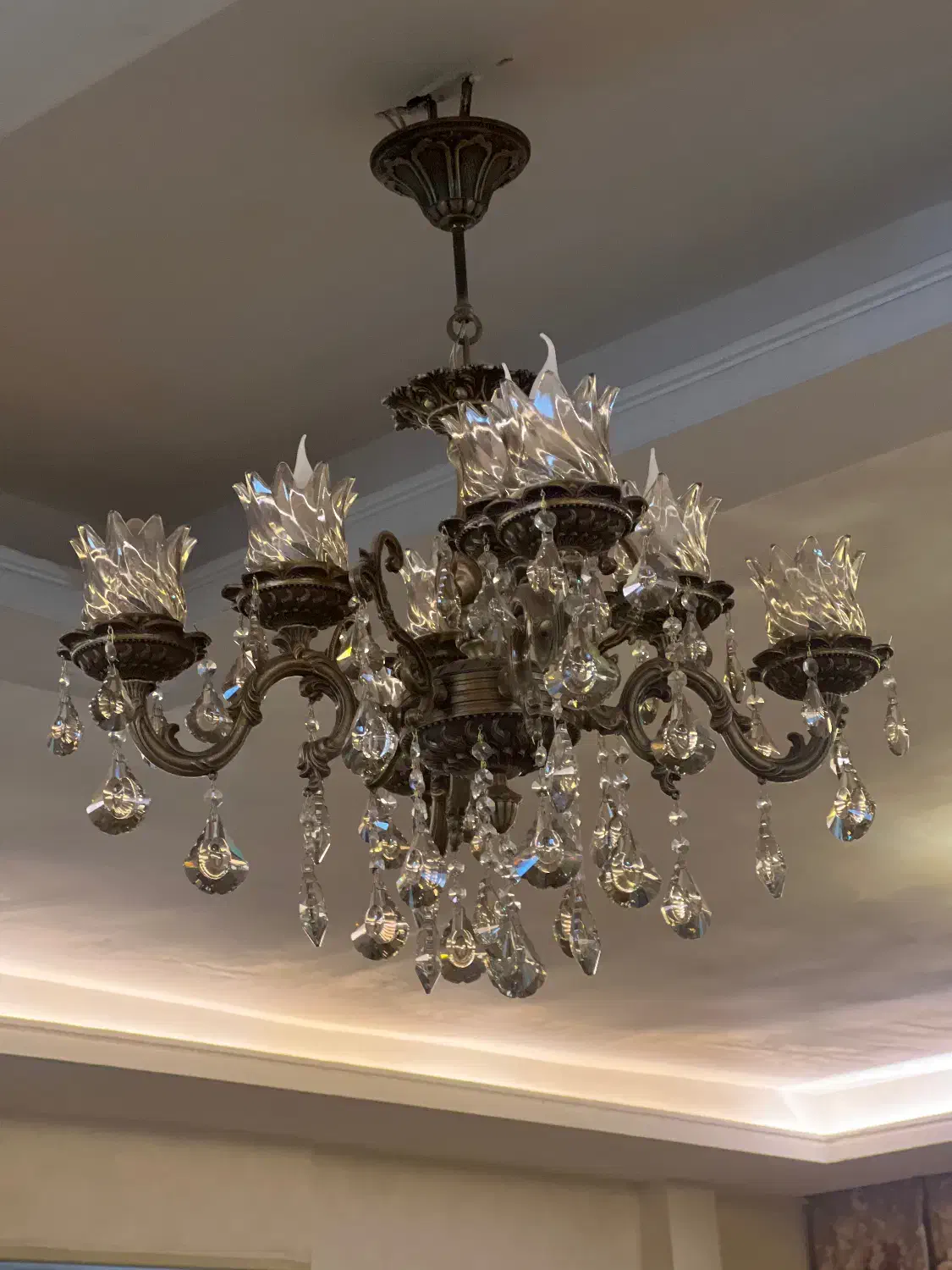 لوستر|لوستر و چراغ آویز|تربت‌حیدریه, سرمحله|دیوار