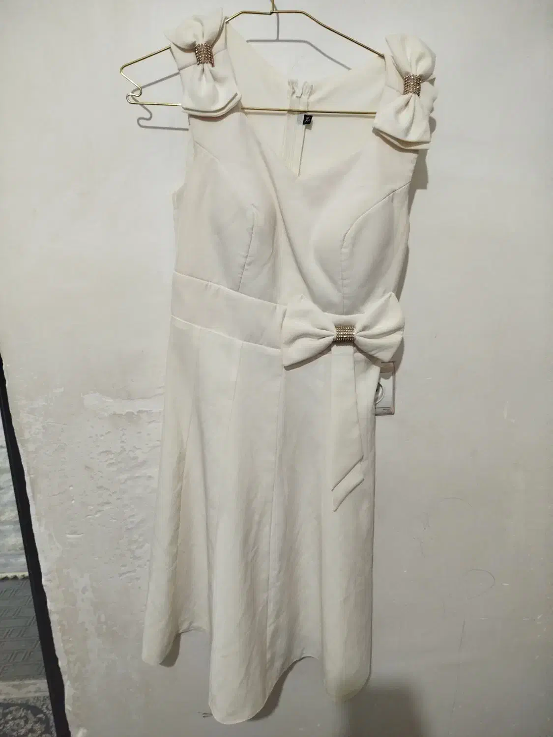 لباس مجلسی زنانه|لباس|تربتحیدریه, پائین ولایت|دیوار