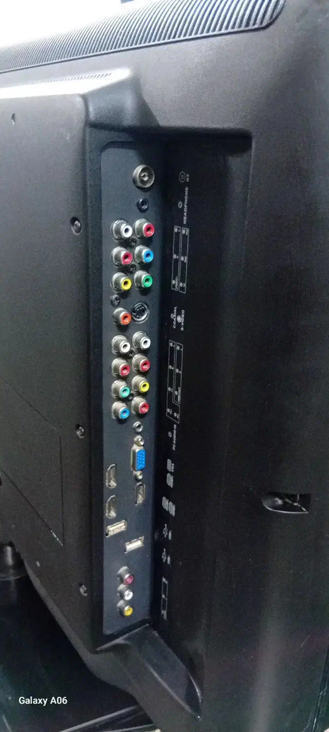 ال سی دی 32 اینچ|تلویزیون و پروژکتور|کاشان, فین کوچک|دیوار