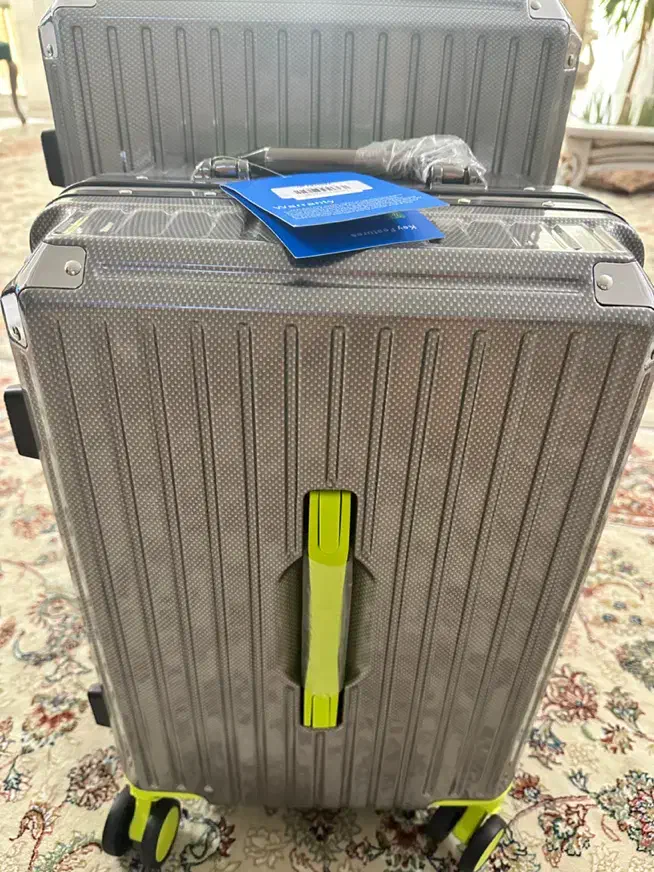 چمدان مسافرتی و کریان خارجی|کیف، کفش، کمربند|مشهد, آبکوه|دیوار