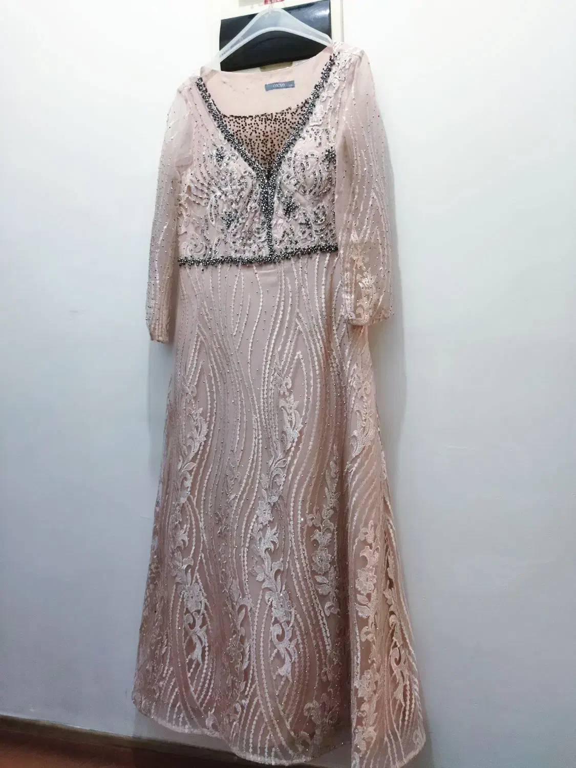 لباس مجلسی آستین دار گیپور|لباس|سهند, |دیوار