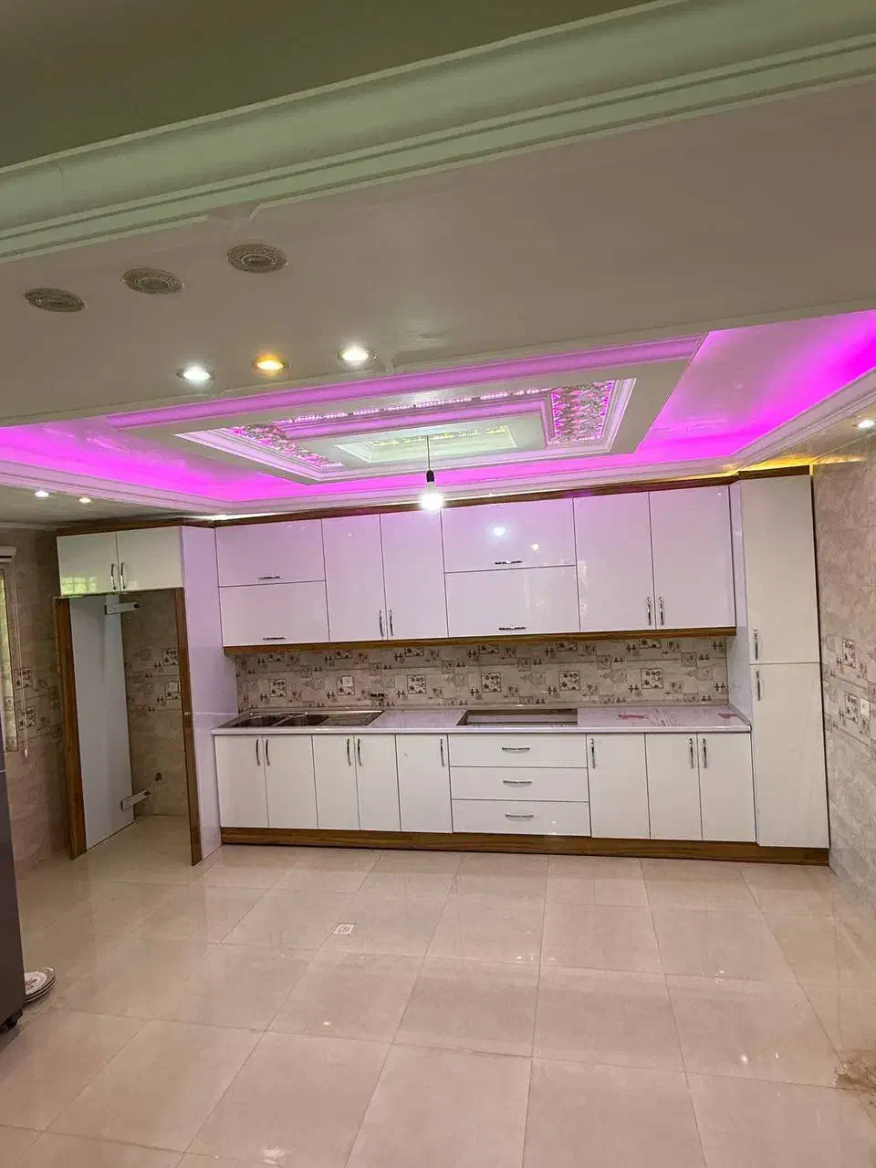 کد ۲۰۰|مصالح و تجهیزات ساختمان|رشت, معلم|دیوار