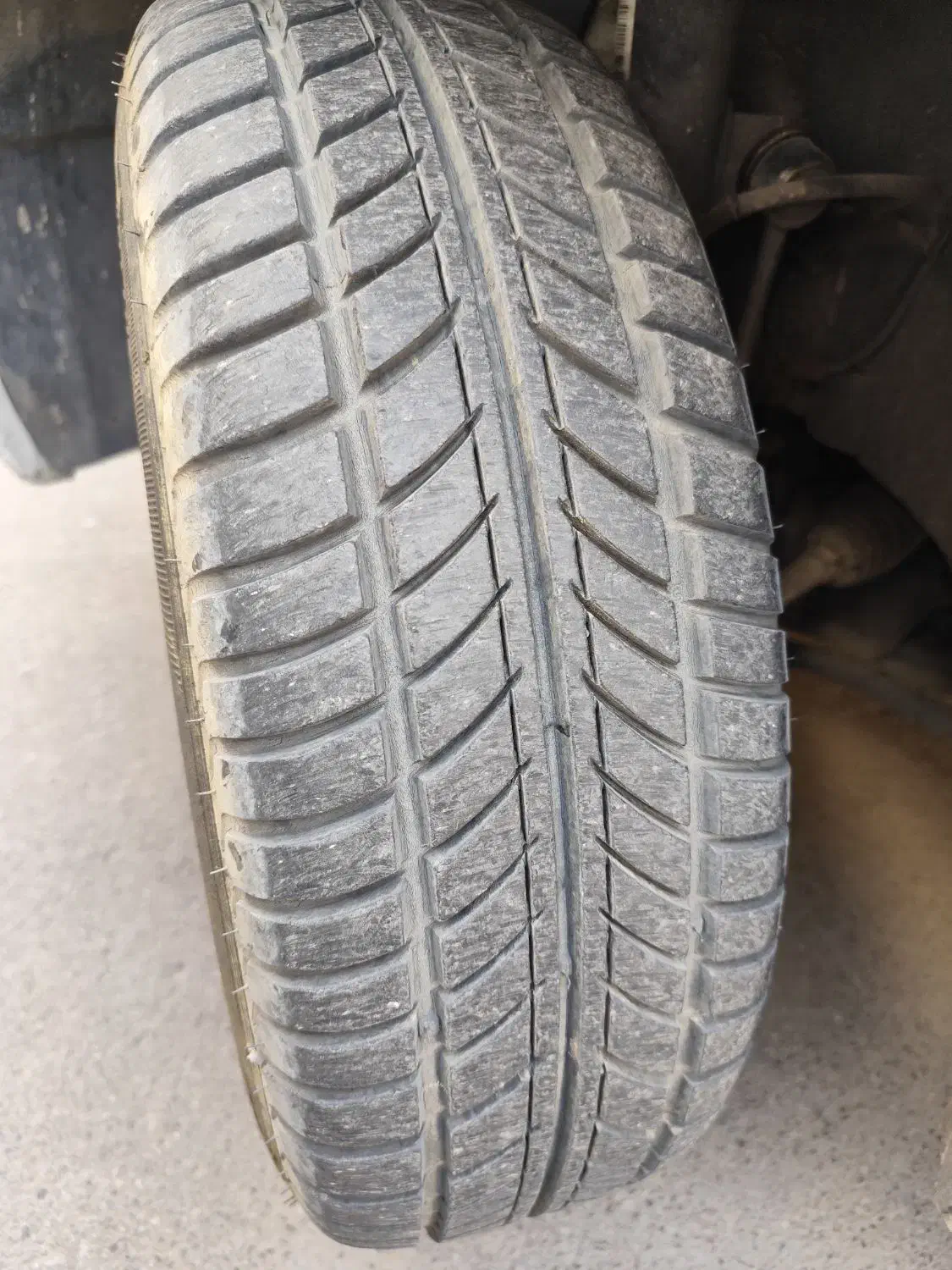 لاستیک پراید وپژو کویرتایر|قطعات یدکی و لوازم جانبی|یزد, |دیوار