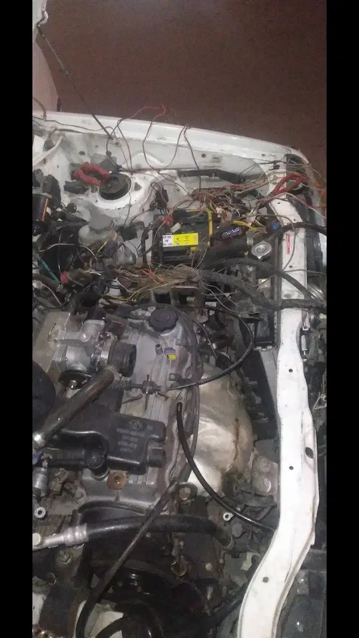 باطری سازی سیار تخصصی بادستگاه شبانه روزی درمحل|خدمات موتور و ماشین|اراک, |دیوار