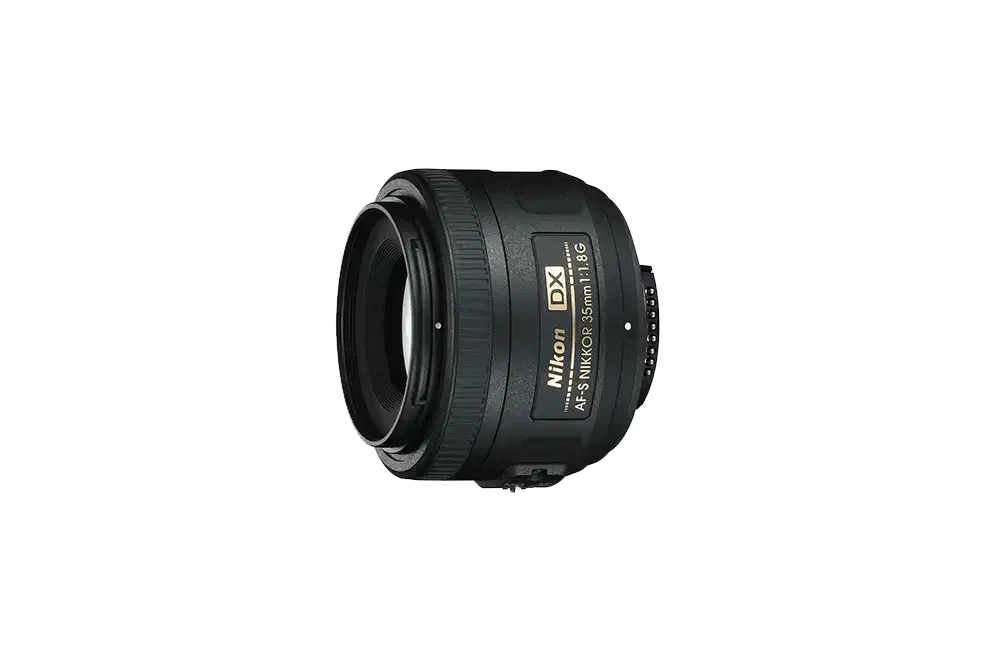 دوربین Nikon D5600 + لنز فیکس 35mm f1.8g|دوربین عکاسی و فیلمبرداری|بندرعباس, |دیوار
