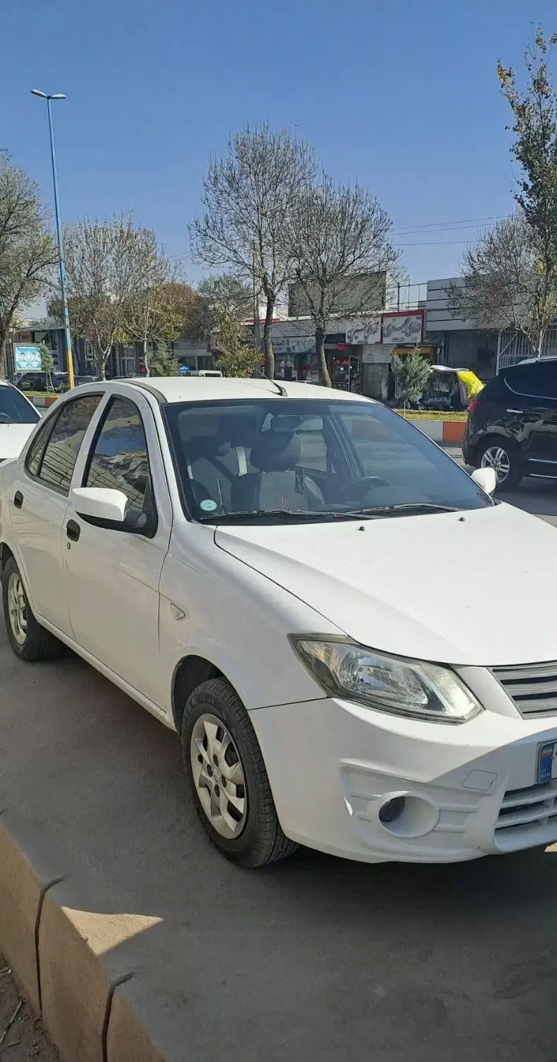 ساینا‌آخر‌۹۸|خودرو سواری و وانت|اردبیل, |دیوار