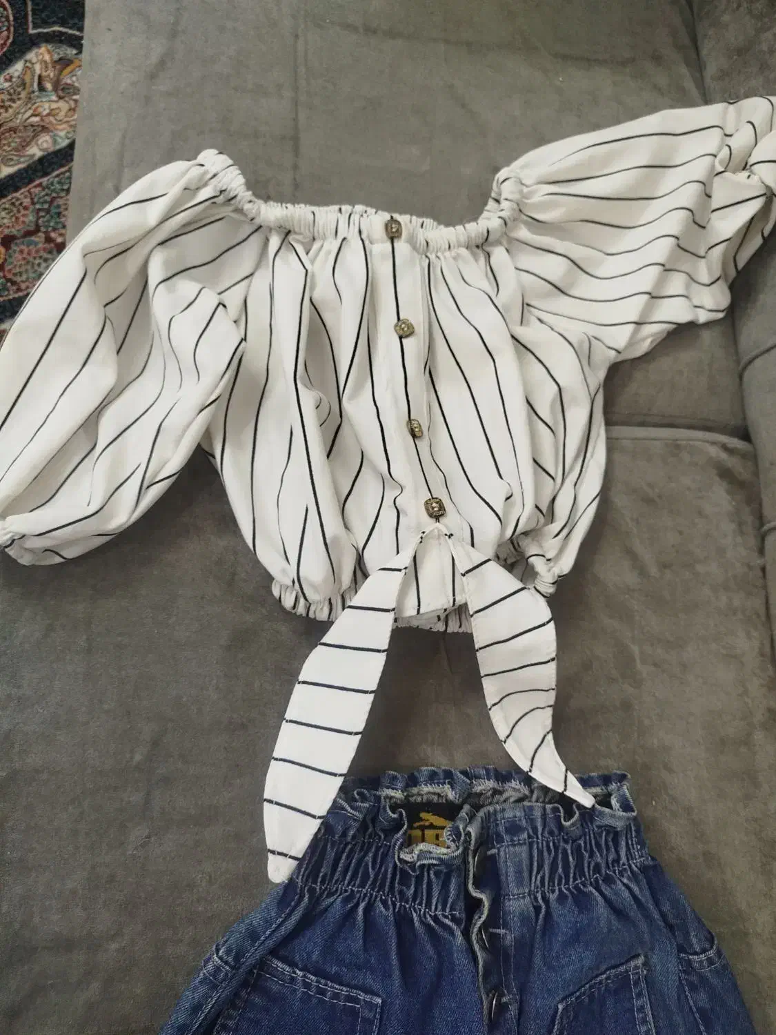 لباس دخترانه با شلوار در حد نو|کفش و لباس بچه|قم, شهر قائم|دیوار