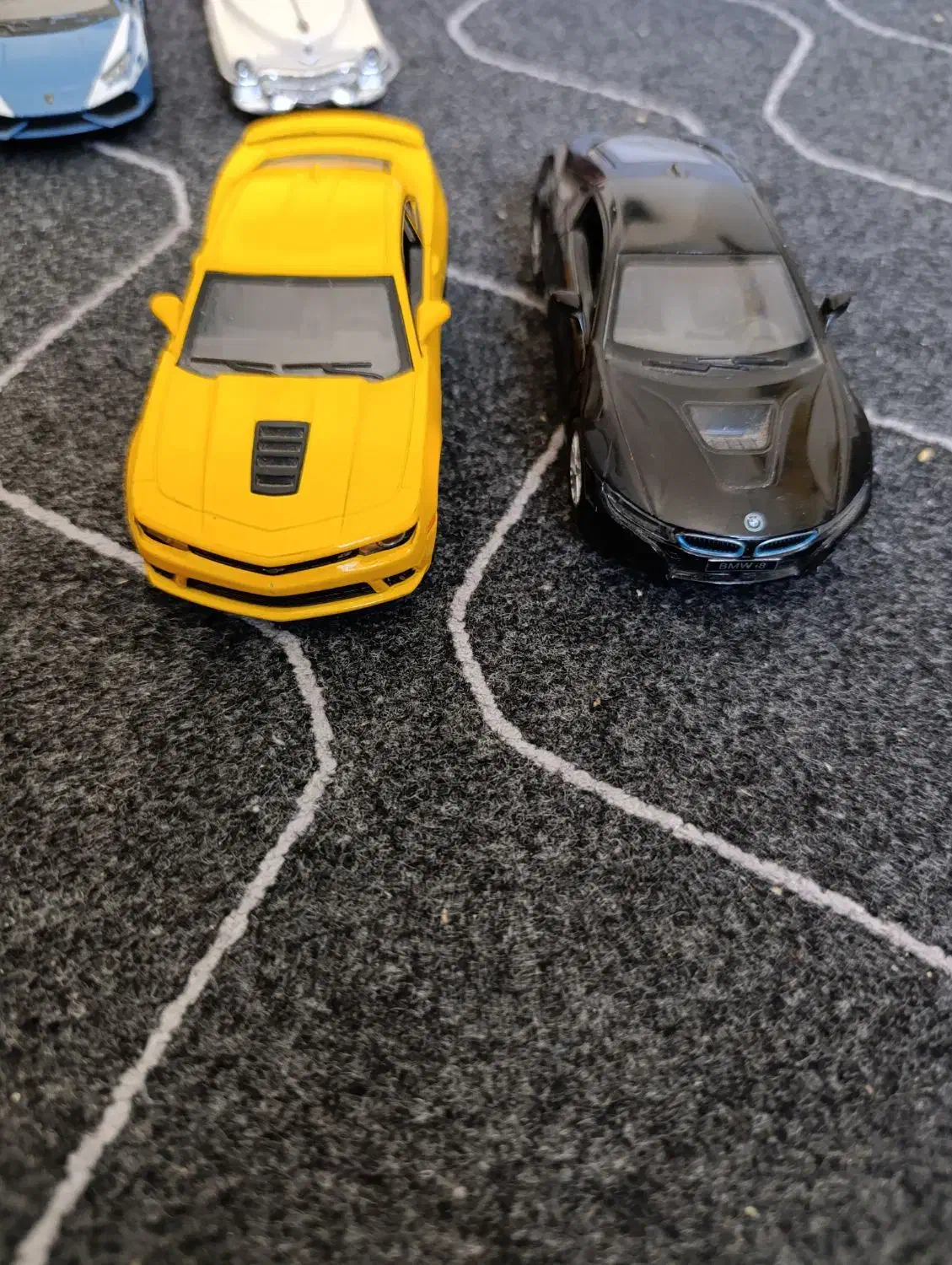 ماشین اسباب بازی فلزی|اسباب‌‌بازی|شیراز, دست خضر|دیوار