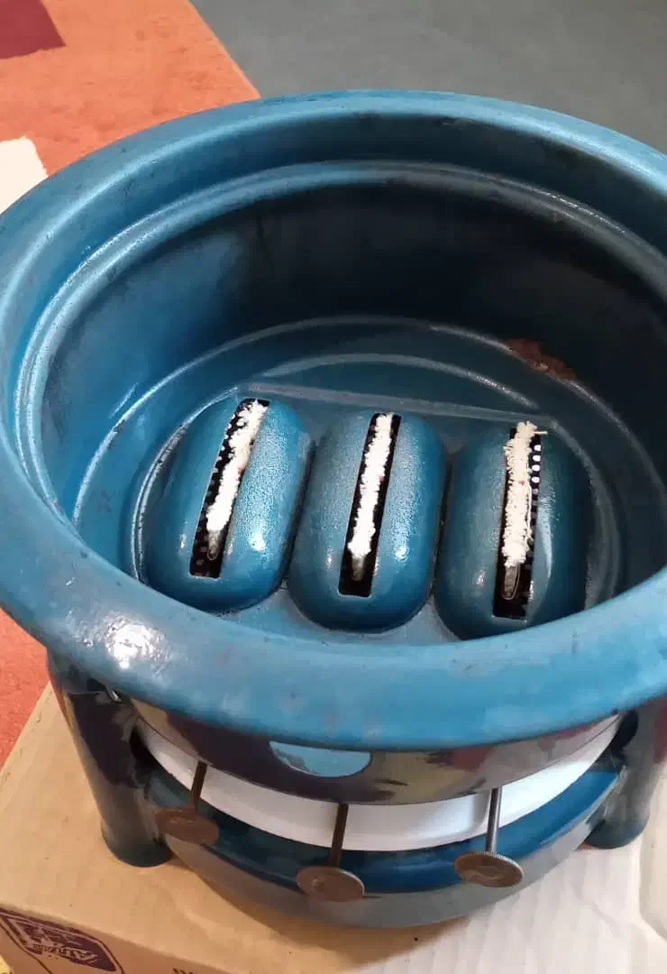 چراغ سه فیتیله|کلکسیون اشیاء عتیقه|اراک, |دیوار