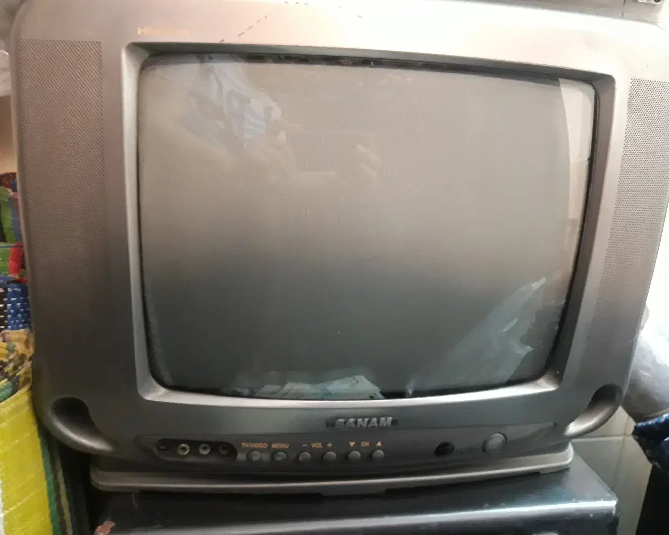 تلویزیون|تلویزیون و پروژکتور|اصفهان, برازنده|دیوار