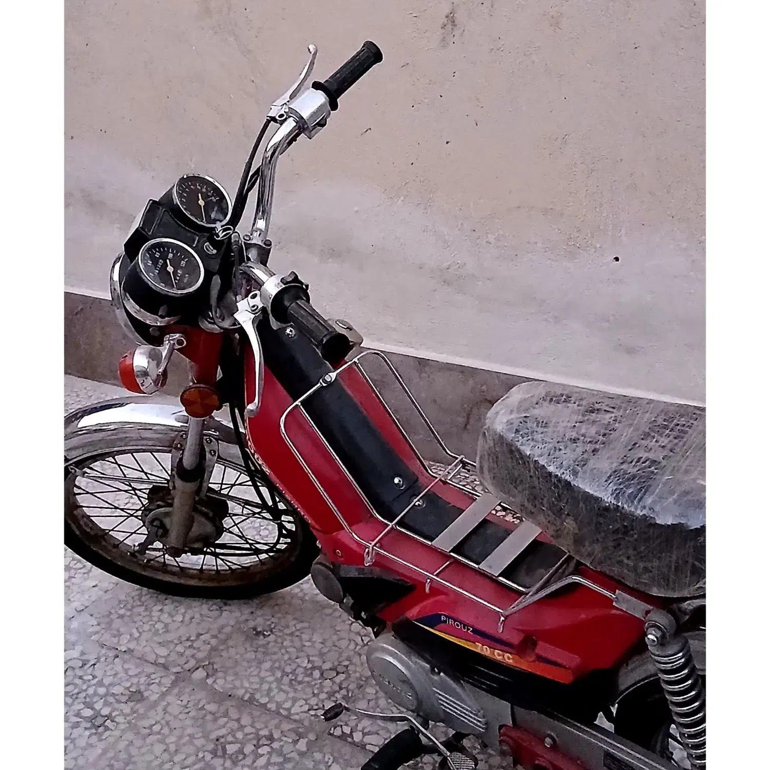 موتورسیکلت پیشرو ۷۰|موتورسیکلت|کاشان, استرک|دیوار