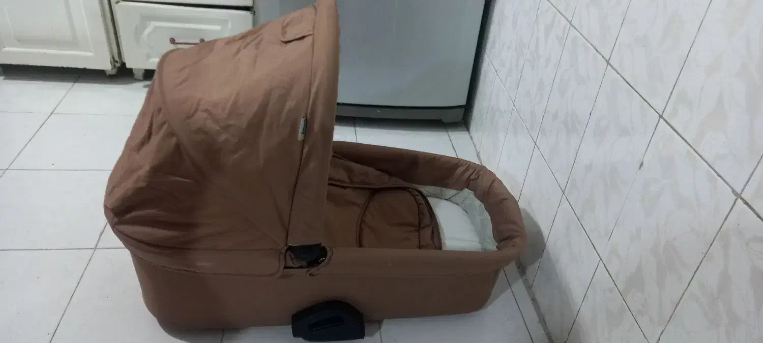 صندلی|تخت و صندلی بچه|مشهد, بهمن|دیوار