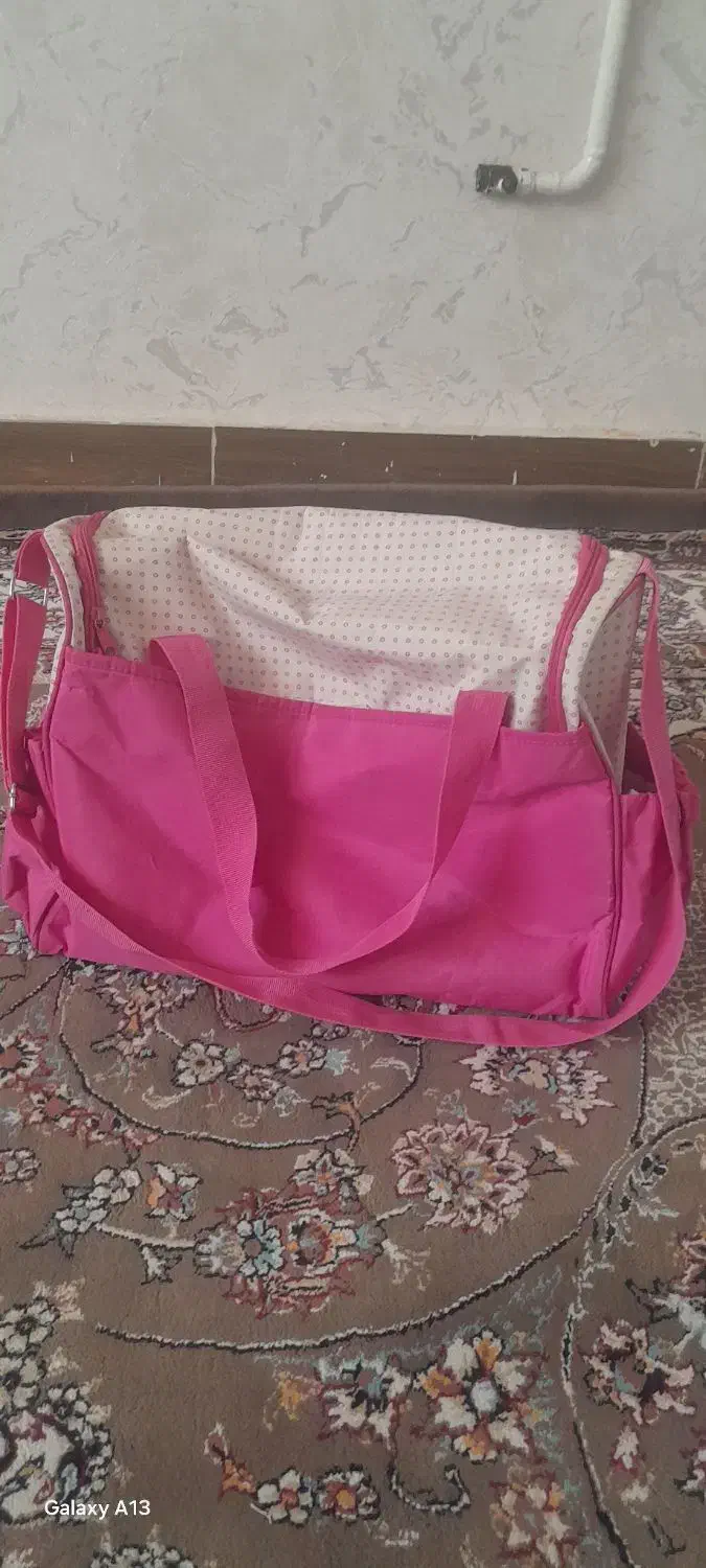 کیف و پشه بند در حد نو|اسباب و اثاث بچه|خرمآباد, |دیوار