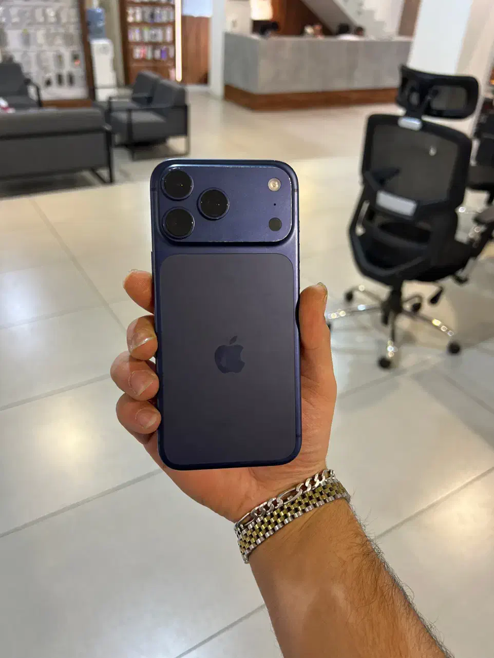 17 ProMax کارکرده باتری ۱۰۰|موبایل|تهران, امانیه|دیوار