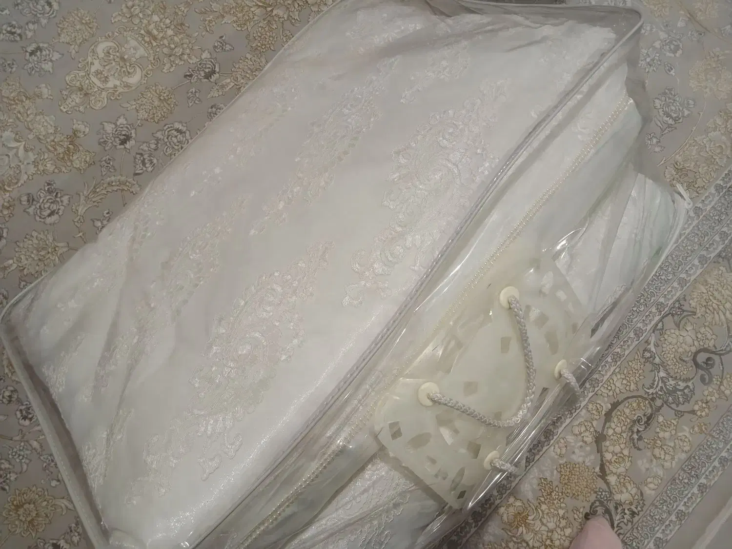 پرده، والان، روتختی، سرویس حوله تن پوش و چمدان|سرویس روتختی|قرچک, زیبا شهر|دیوار