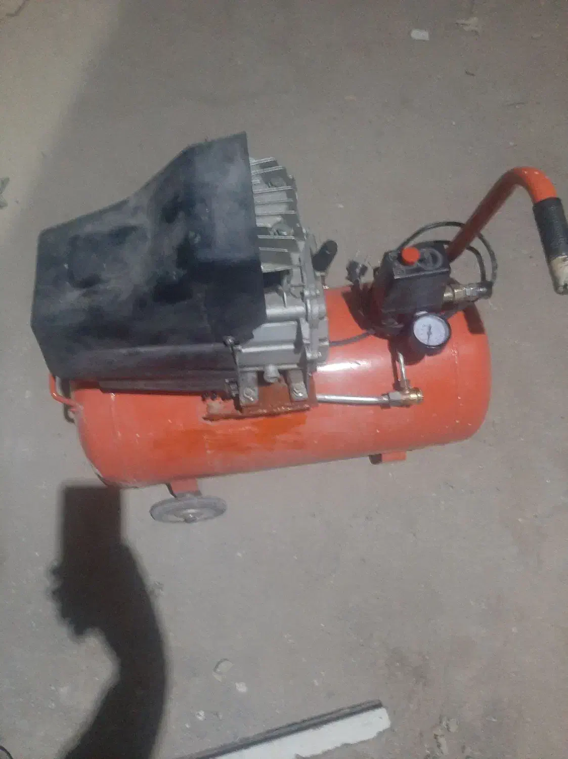 پمپ باد 50 لیتری|ابزارآلات|کاشان, درب زنجیر|دیوار