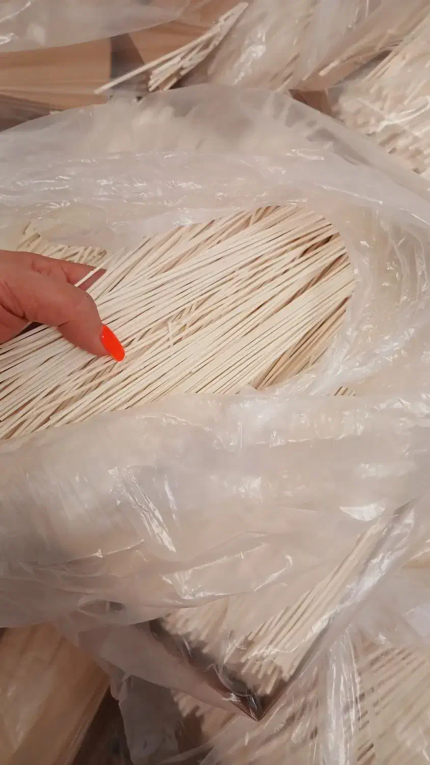 رشته داریم‌چه رشته ای سفید عین برف با پخت عالی|خوردنی و آشامیدنی|چهارباغ, |دیوار