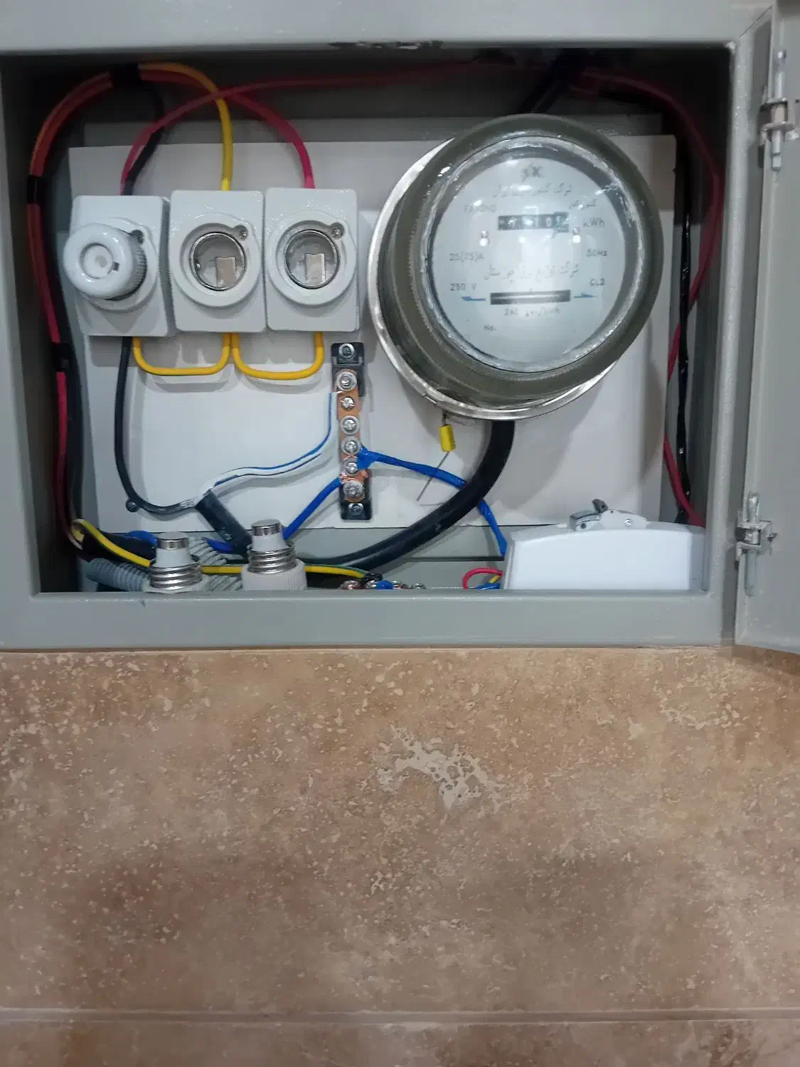 برقکار ی ساختمان و صنعتی|خدمات پیشه و مهارت|بندر ماهشهر, |دیوار