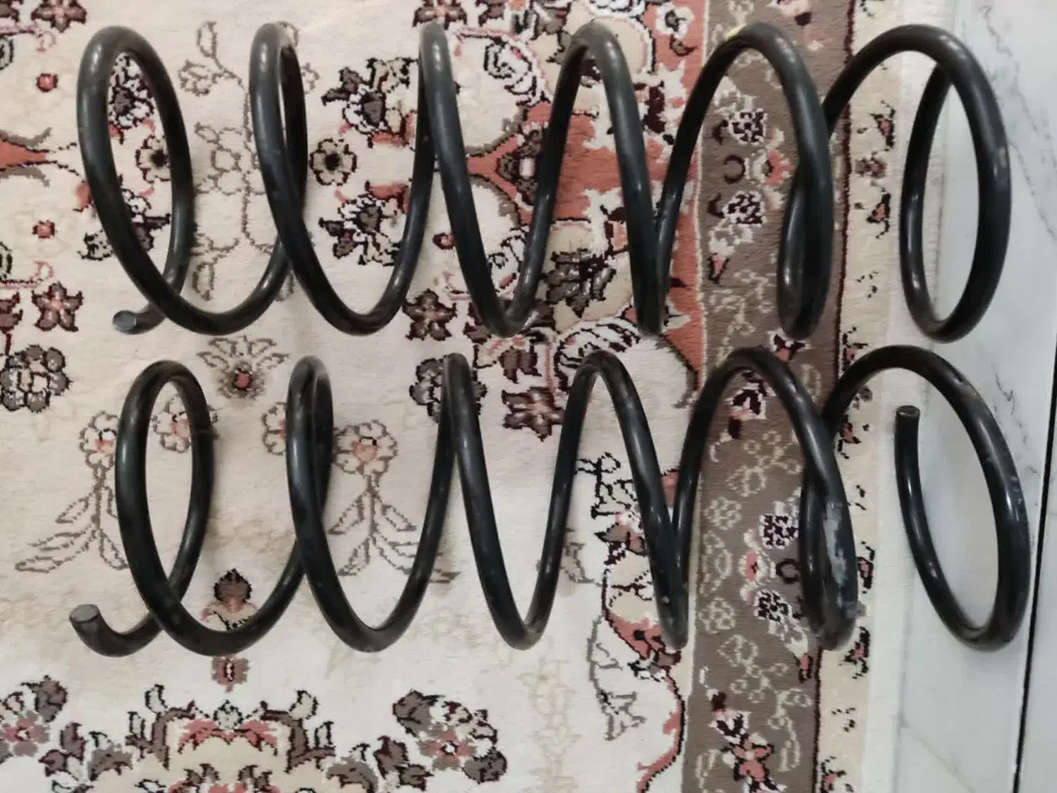 فنر فابریک جلو پژو. پارس|قطعات یدکی و لوازم جانبی|کاشان, کارخانه سایپا کاشان|دیوار