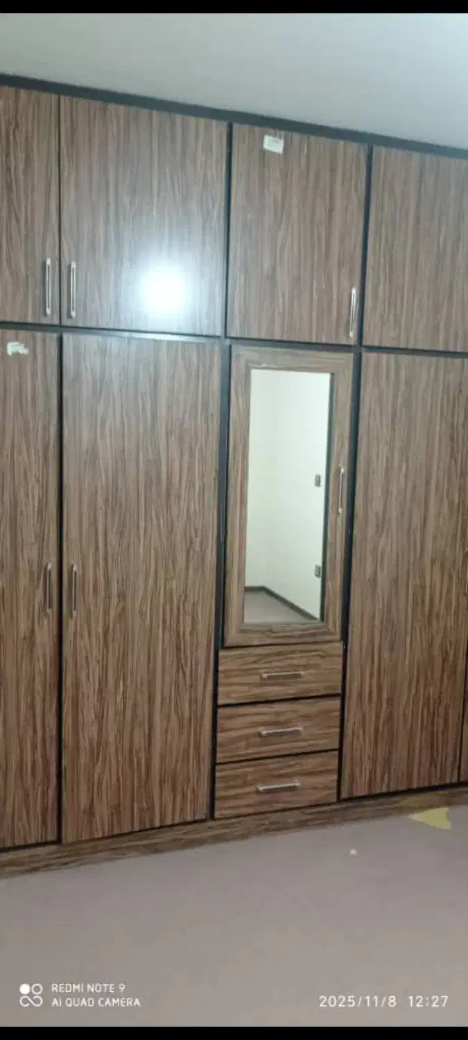 درب کمد دیواری ۱۰ متر زیبا و نو همه در هستن|جاکفشی، کمد، دراور|شاهینشهر, حافظ جنوبی|دیوار