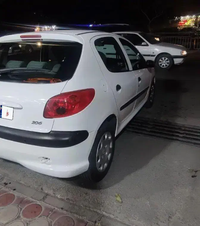 پژو ۲۰۶ تیپ۲|خودرو سواری و وانت|اصفهان, حسینآباد|دیوار