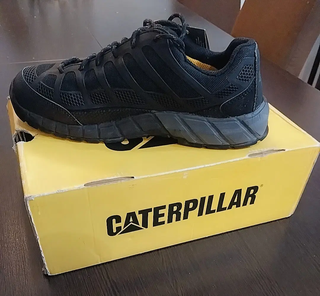 کفش CAT مدل P90280 اصل سایز ۴۲، زیر قیمت|کیف، کفش، کمربند|تهران, یوسفآباد|دیوار