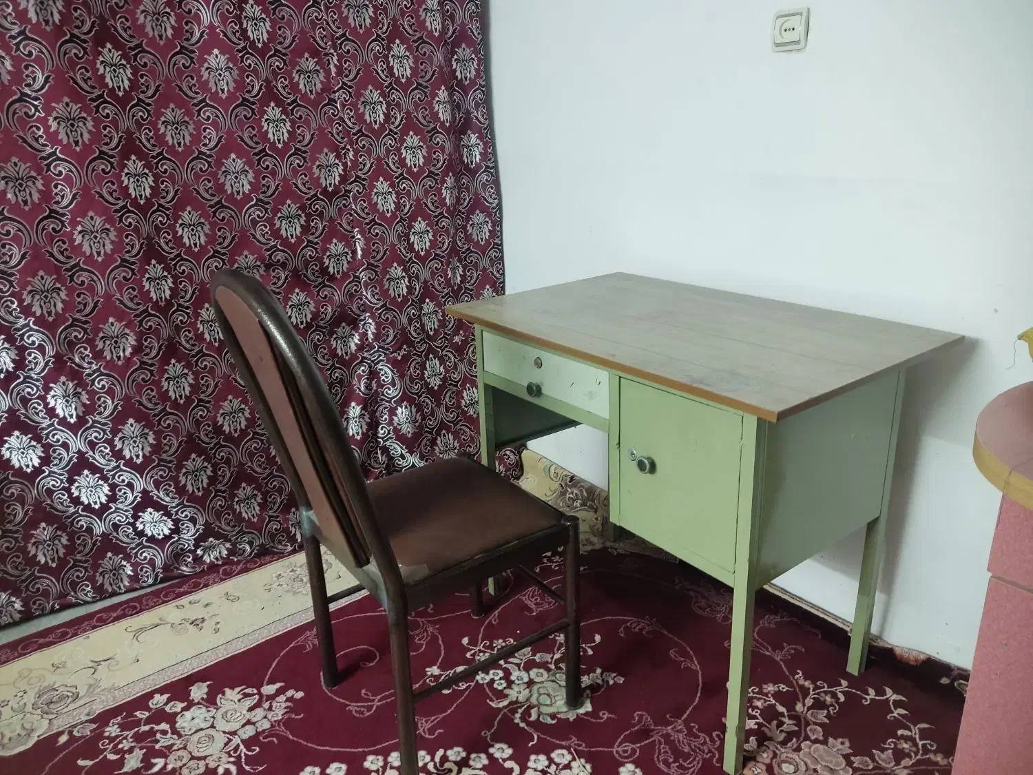 میز تحریر و میز کامپیوتر|میز تحریر و کامپیوتر|سرپل ذهاب, |دیوار