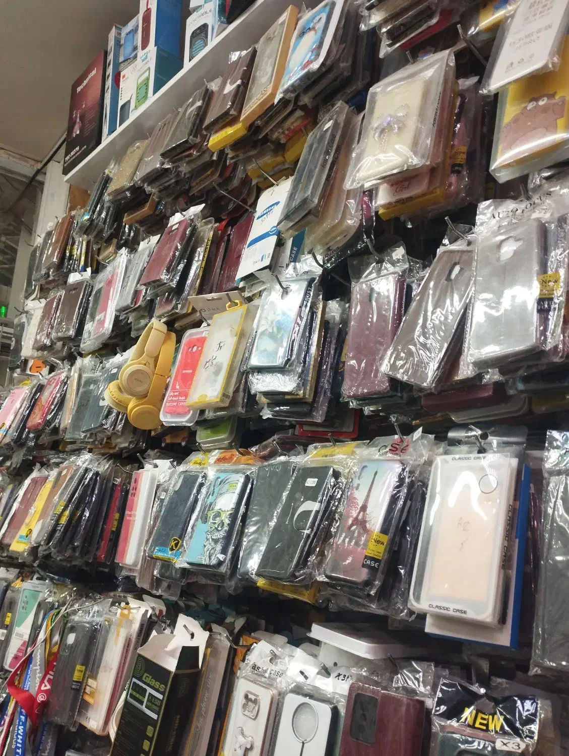 انواع گارد وگلس گوشی های قدیمی وجدید|لوازم جانبی موبایل و تبلت|قائن, |دیوار