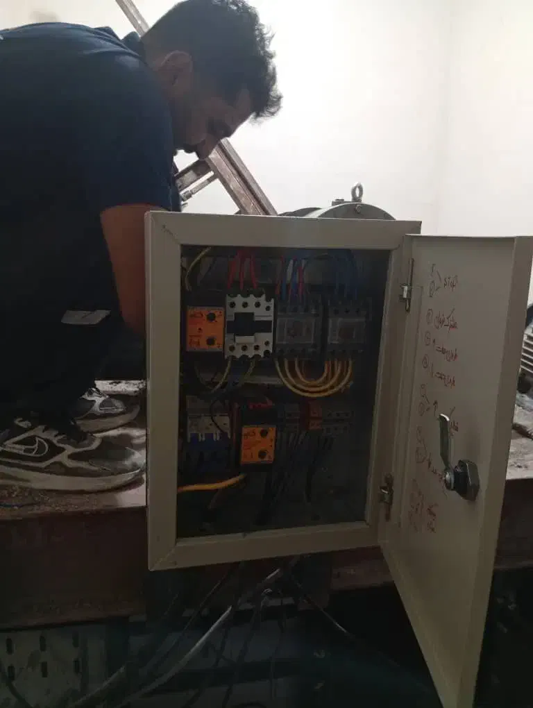 بالابر هیدرولیک آسانسور و...نصب و تعمیر|خدمات پیشه و مهارت|اهواز, زندوکیلی|دیوار