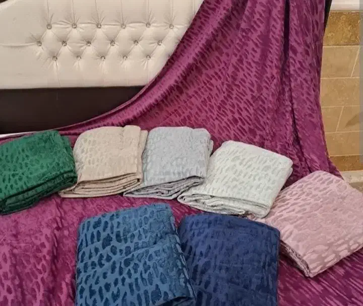 پتو مسافرتی جنس خوب از ما بخرید فقط با کیفیت|رختخواب، بالش، پتو|بندر کنگان, |دیوار