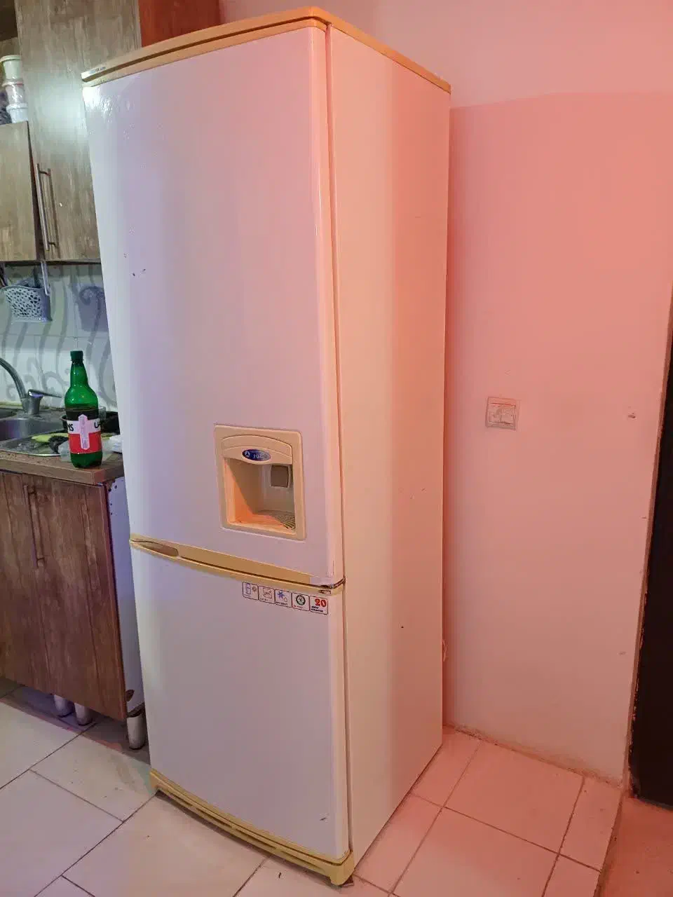 یخچال فیلور|یخچال و فریزر|پرند, فاز ۶|دیوار