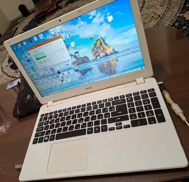 Acer v3 aspire 572g گرافیک دار SSD ۵۱۲|رایانه همراه|تهران, شمیران‌نو|دیوار