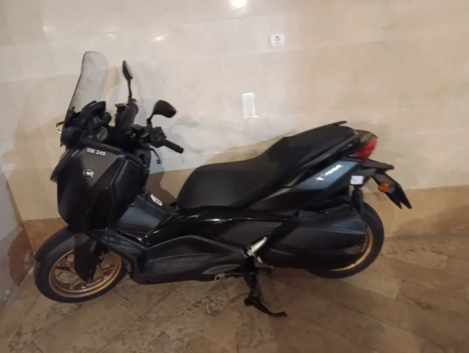 xmax 250|موتورسیکلت|تهران, سوهانک|دیوار