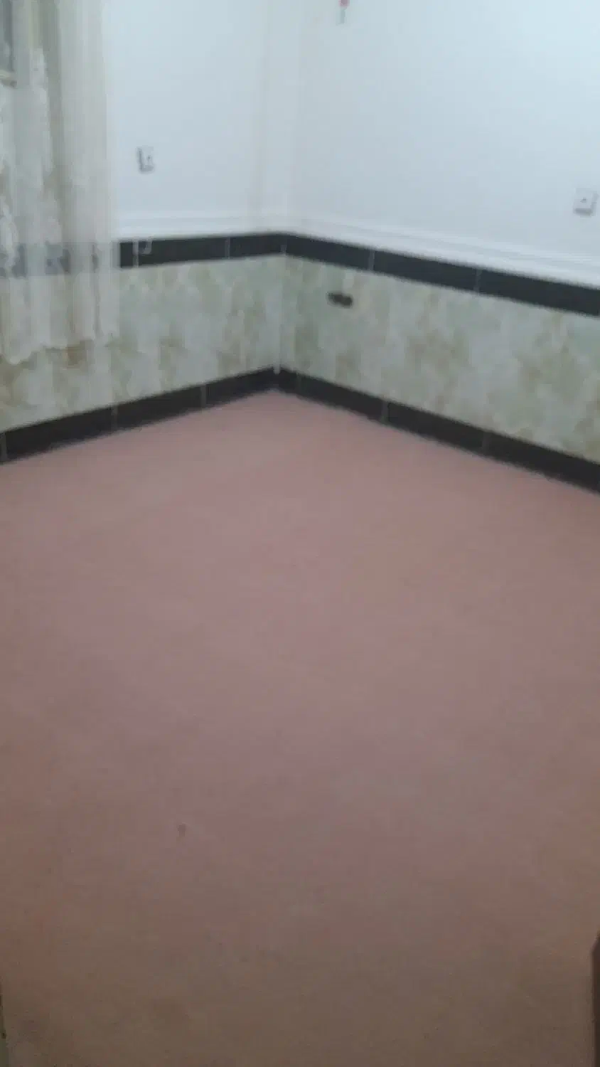 منزل انتهای خیابان باشنده .طبقه دوم .حیاط جدا.|فروش خانه و ویلا|ایرانشهر, |دیوار