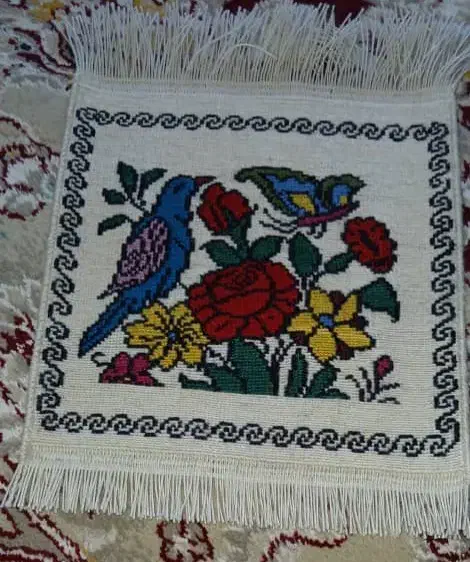 گلیم ۲۰در۲۰ زمینه ای با گل چیت با بهترین بافت|گلیم، جاجیم، گبه|سیرجان, |دیوار