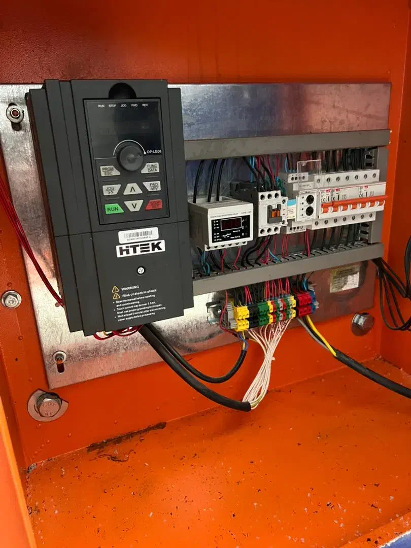 دستگاه دستمال کاغذی ( خط تولید کامل )|ماشینآلات صنعتی|تهران, زیبادشت|دیوار