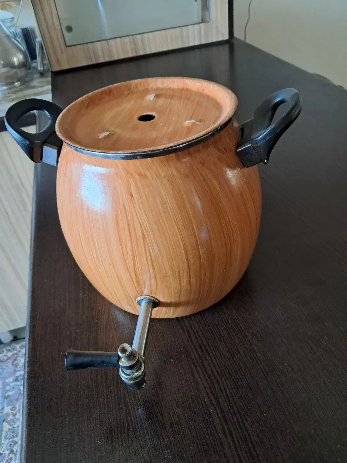 کتری و شکلاتخوری و یه سری ظروف اشپزخانه|ظروف سرو و پذیرایی|اراک, |دیوار