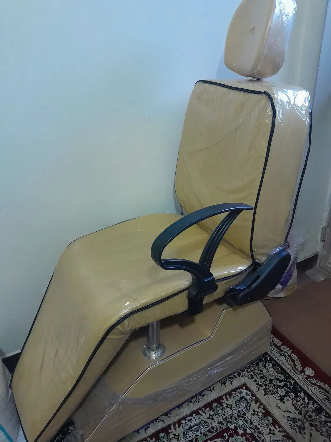 صندلی|آرایشگاه و سالن‌های زیبایی|قدس, شهرک دانش|دیوار