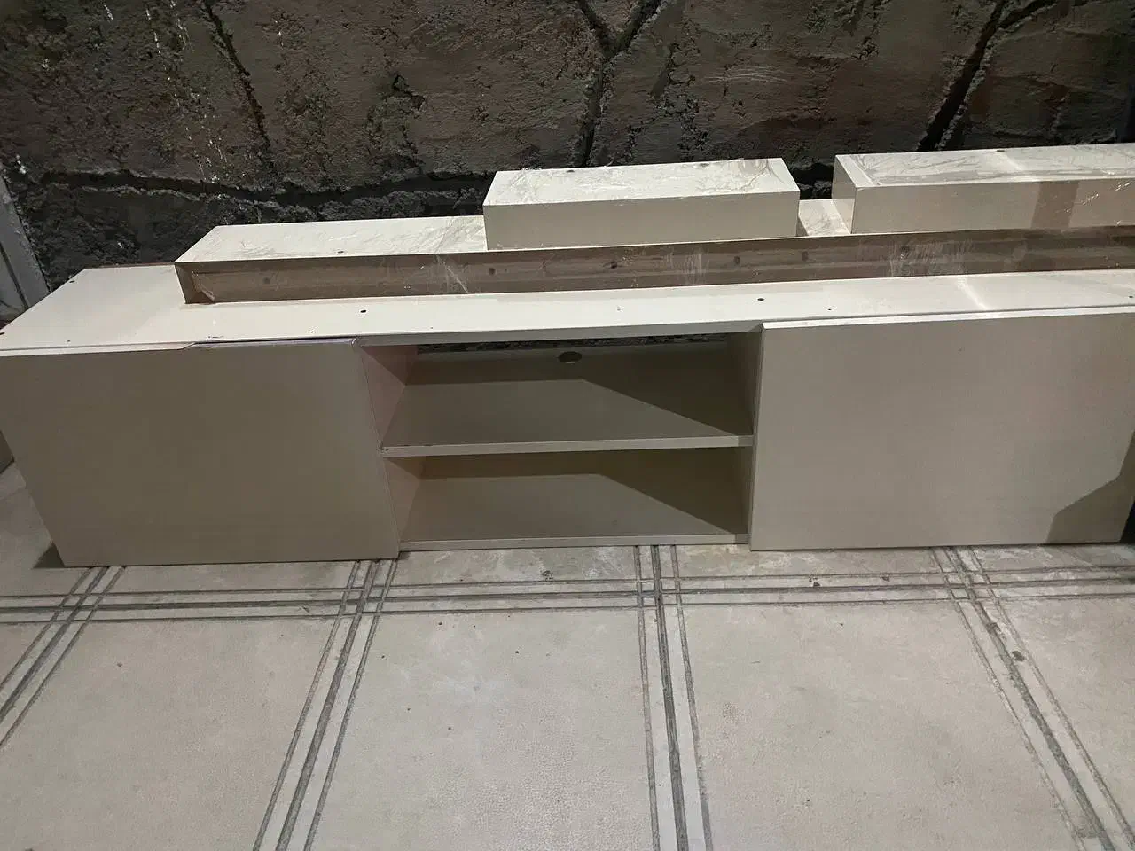 میز تلویزیون دیواری mdf همراه جا دکوری|میز تلویزیون|باسمنج, |دیوار