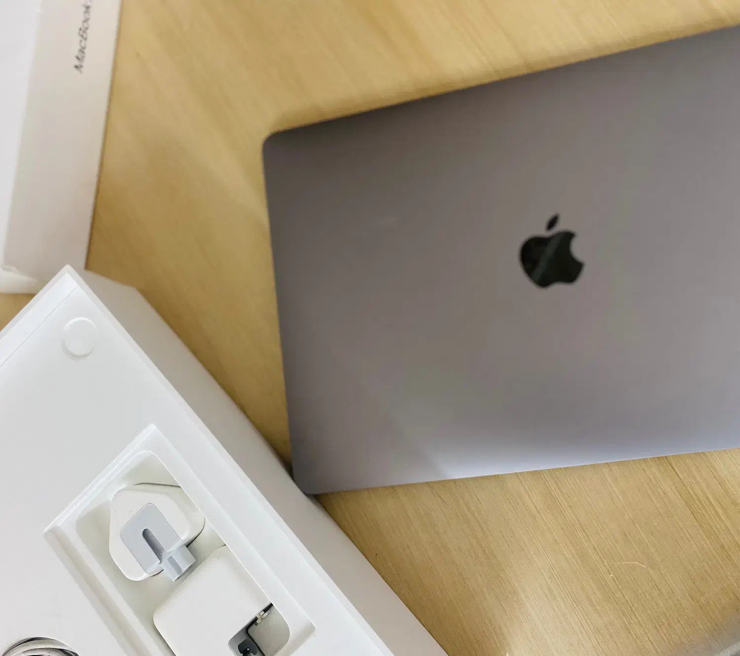 لپ تاپ مک بوک ایر اپل MacBook Air M1 2020 ram8 256|رایانه همراه|شیراز, آزادی|دیوار