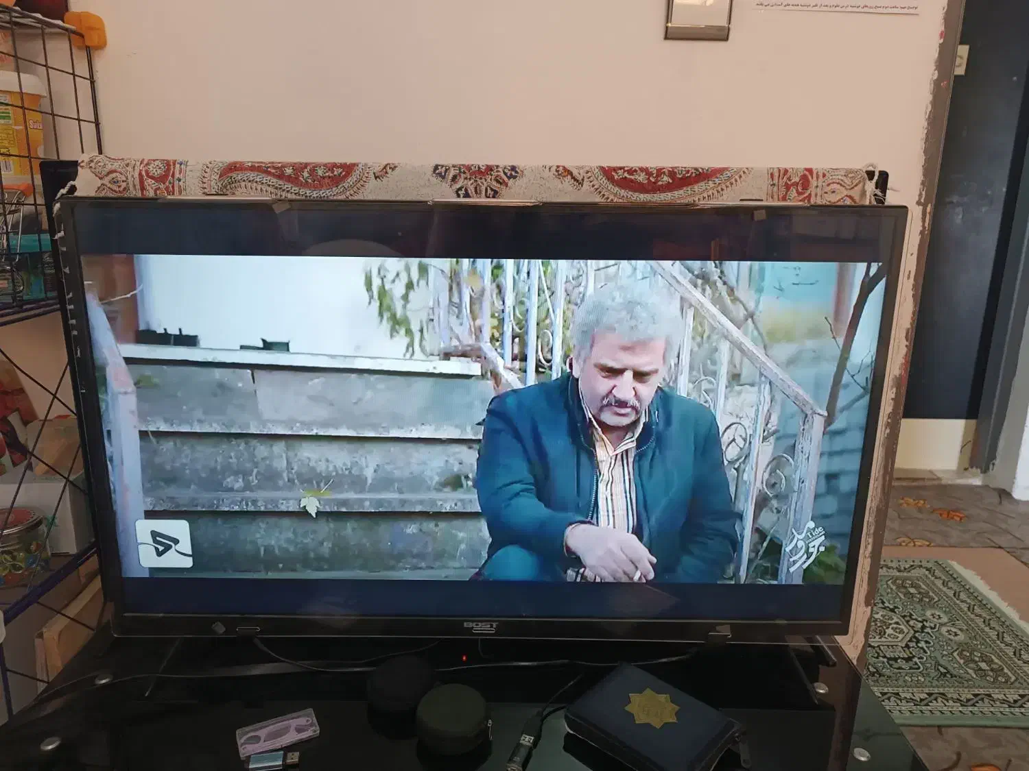 تلویزیون ۴۰ اینچ بستbost|تلویزیون و پروژکتور|کرمانشاه, |دیوار