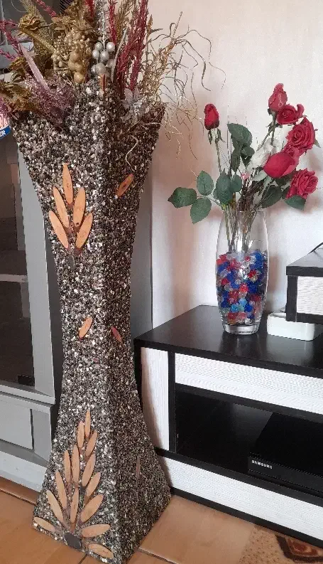 گل و گلدان|گل مصنوعی|قدس, شهرقدس|دیوار