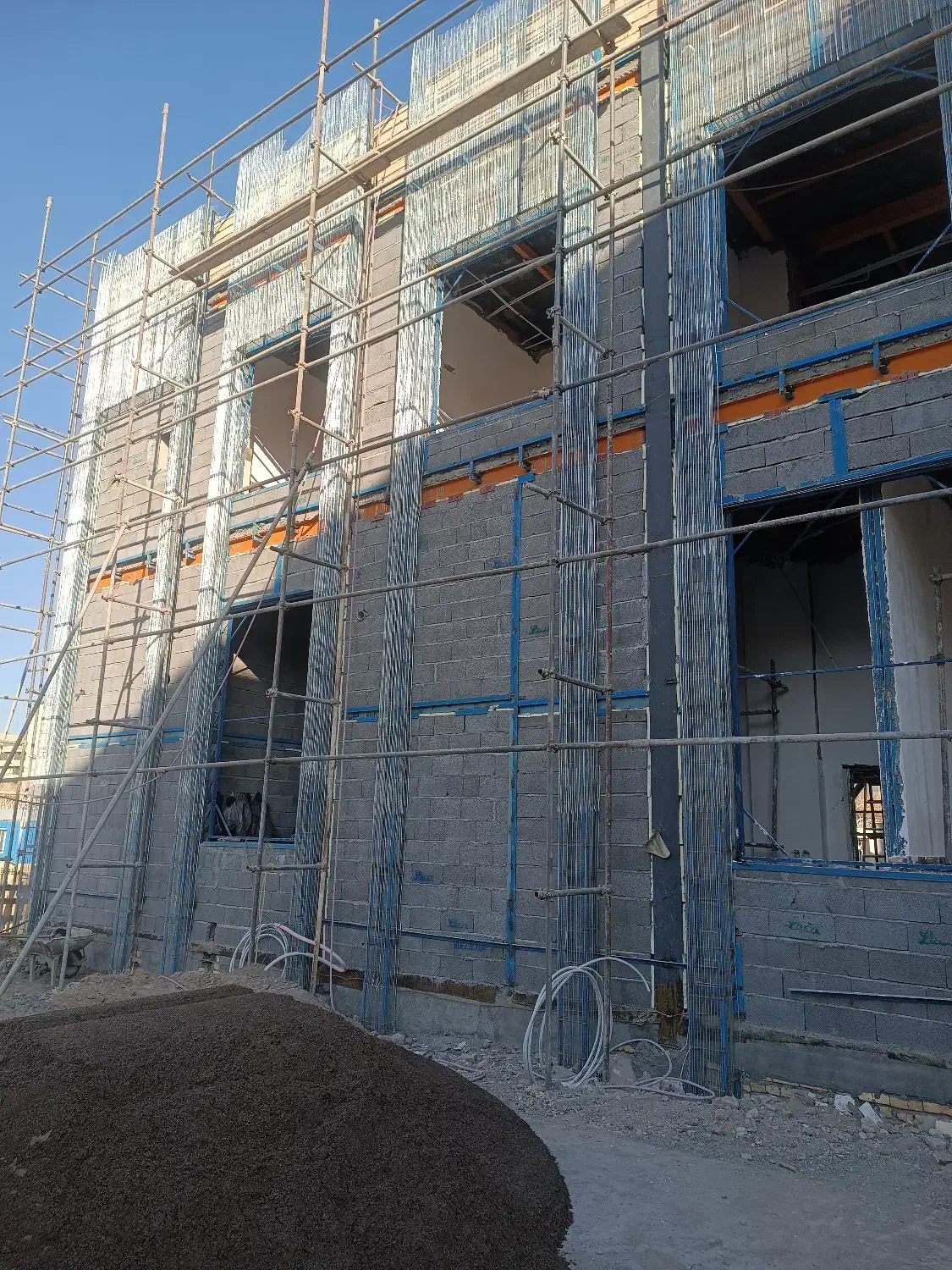 جذب نیرو برای دوغاب ریزی و برش کاری|استخدام معماری، عمران و ساختمانی|بیرجند, |دیوار