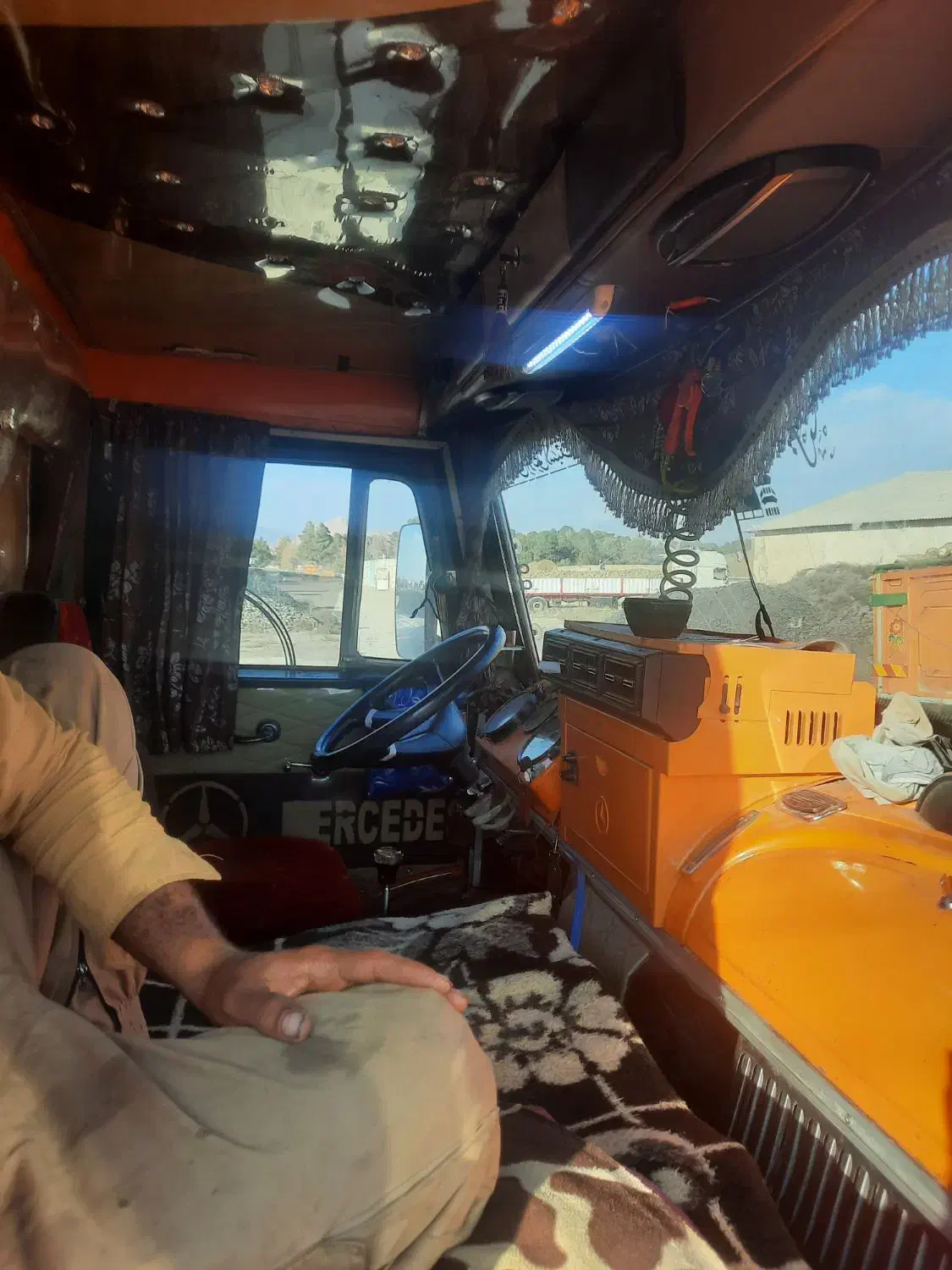 کامیون بنز تک باری ۵۳|خودرو سنگین|مشهد, عسگریه|دیوار